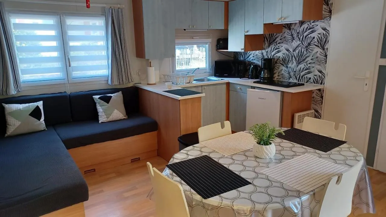 Mobilhome Lac De Guerledan Caurel  0*, Caurel (Cotes-d'Armor) France